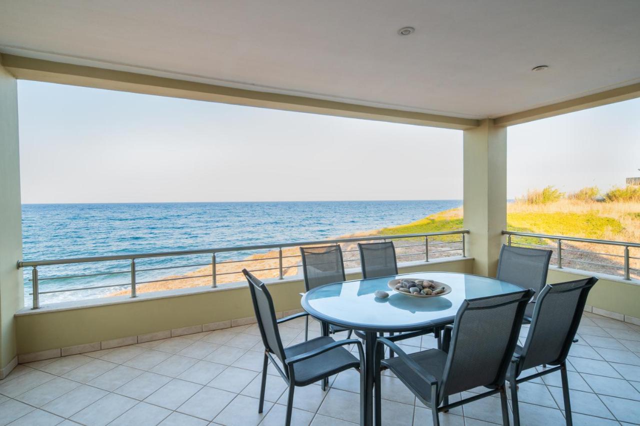 Spacious Beachfront Maisonettes With Stunning Views & A Private Beach Monemvasía Exterior foto