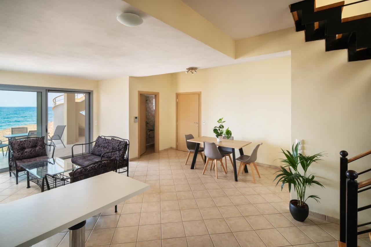 Spacious Beachfront Maisonettes With Stunning Views & A Private Beach Monemvasía Exterior foto