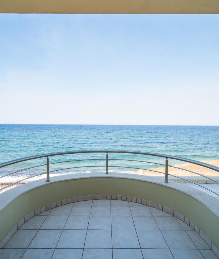 Spacious Beachfront Maisonettes With Stunning Views & A Private Beach Monemvasía Exterior foto