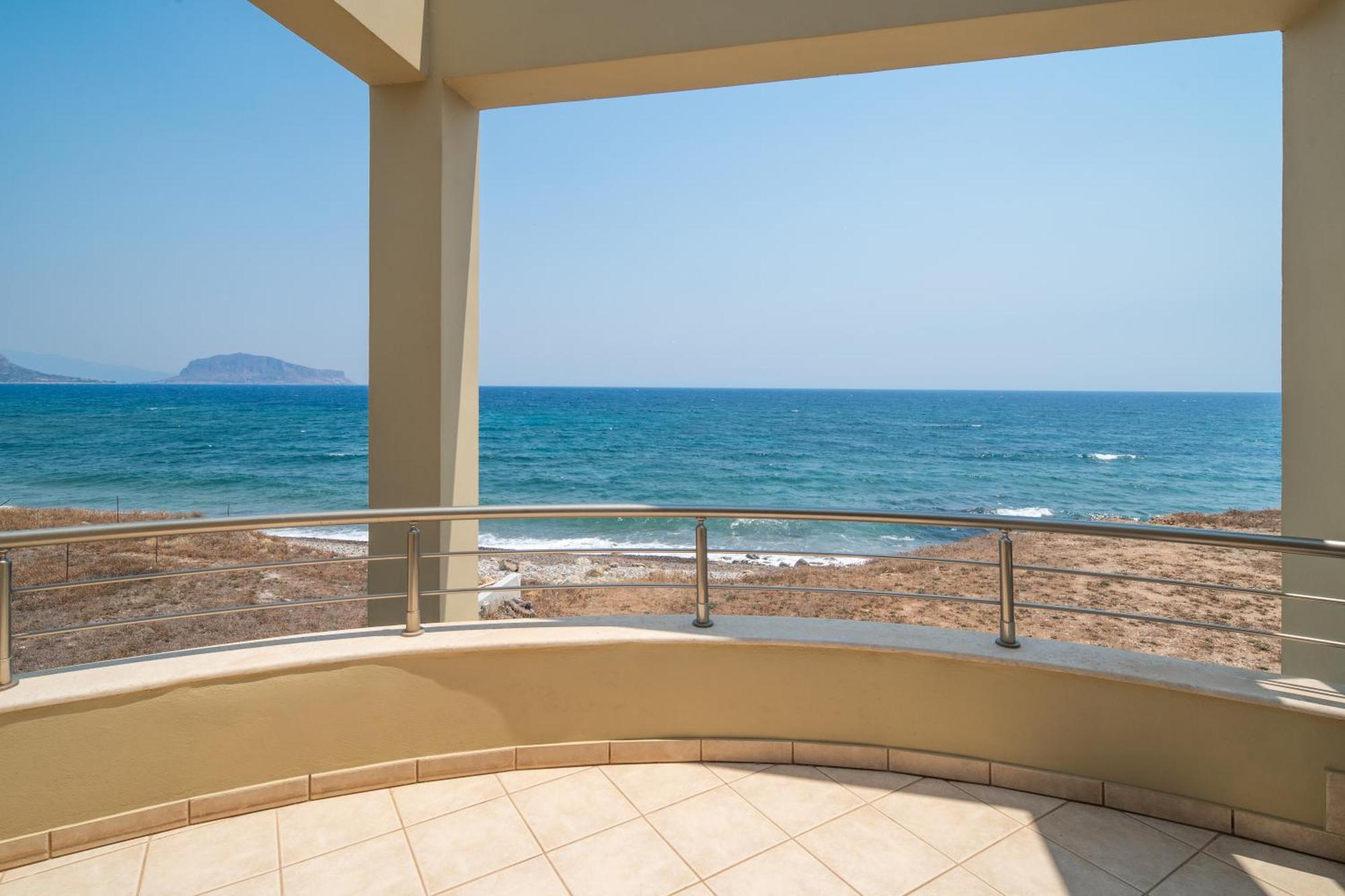 Spacious Beachfront Maisonettes With Stunning Views & A Private Beach Monemvasía Zimmer foto