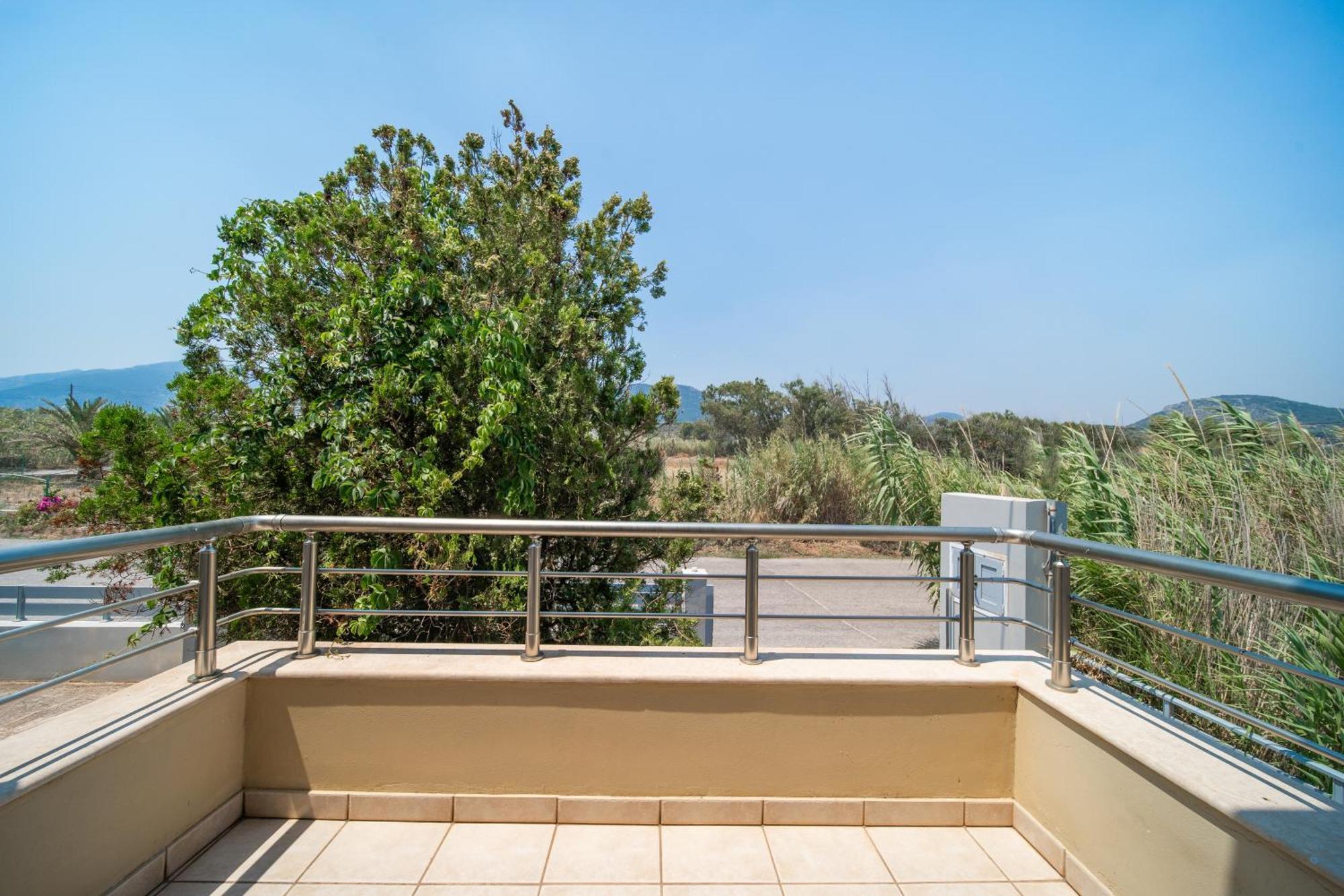 Spacious Beachfront Maisonettes With Stunning Views & A Private Beach Monemvasía Zimmer foto